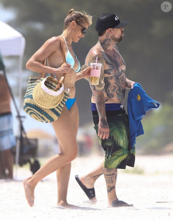 Exclusif  Cameron Diaz et son petit-ami Benjamin Madden (Benji Madden) profitent des joies de la plage en amoureux avant d'aller faire quelques courses chez Whole Foods en Floride, le 3 juillet 2014.