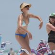 Exclusif  Cameron Diaz et son petit-ami Benjamin Madden (Benji Madden) profitent des joies de la plage en amoureux avant d'aller faire quelques courses chez Whole Foods en Floride, le 3 juillet 2014.