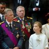 La princesse héritière Elisabeth observe attentivement... Le roi Philippe et la reine Mathilde de Belgique, accompagnés de leurs enfants la princesse héritière Élisabeth, duchesse de Brabant, le prince Gabriel, le prince Emmanuel et la princesse Éléonore ont assisté au Te Deum de la Fête nationale en la cathédrale de Bruxelles, le 21 juillet 2014.