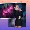 Miley Cyrus - 4x4 - coécrit et produit par Pharrell Williams. Le morceau sortira en single le 4 août 2014.
