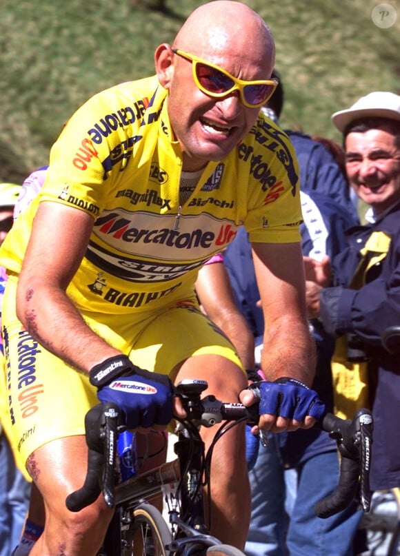 Marco Pantani lors du Tour d'Italie, en mars 2004. 