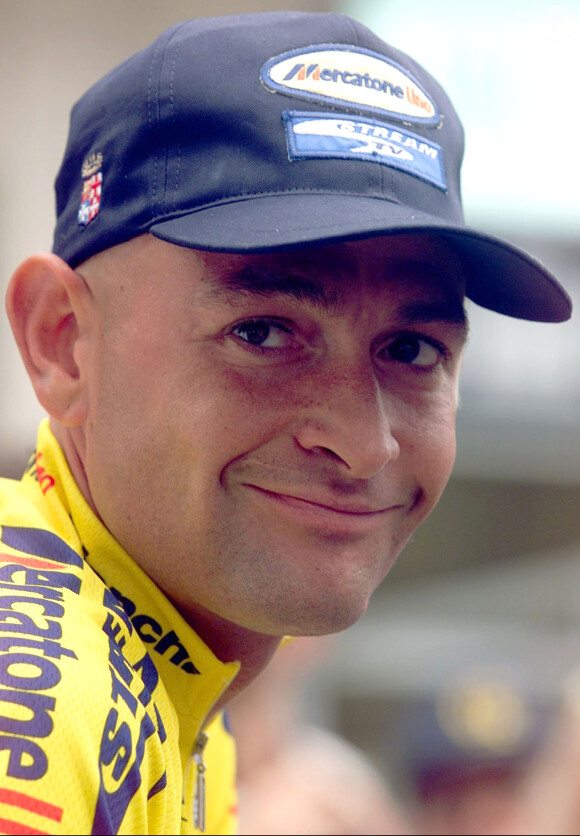 Marco Pantani lors du Tour d'Italie, en 2001. 