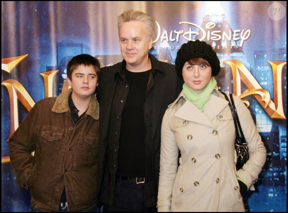 Tim Robbins avec son fils Miles et la fille de Susan Sarandon, Eva Amurri, à New York le 19 novembre 2007