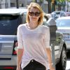 Emma Roberts se promène à Beverly Hills, le 9 juin 2014.