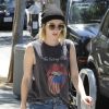 Emma Roberts achète un jus de fruit à "Pressed Juicery" à West Hollywood, le 15 mai 2014