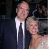 John Cleese et Alyce Faye Eichelberger à Los Angeles le 9 novembre 1999