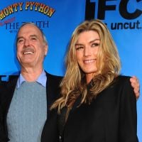 John Cleese : Sa fille Camilla balance sur son père, ses femmes, ses manières...