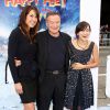 Robin Williams, sa fille Zelda Williams et sa troisième épouse Susan Schneider, lors de l'avant-première de Happy Feet 2 le 13 novembre 2011