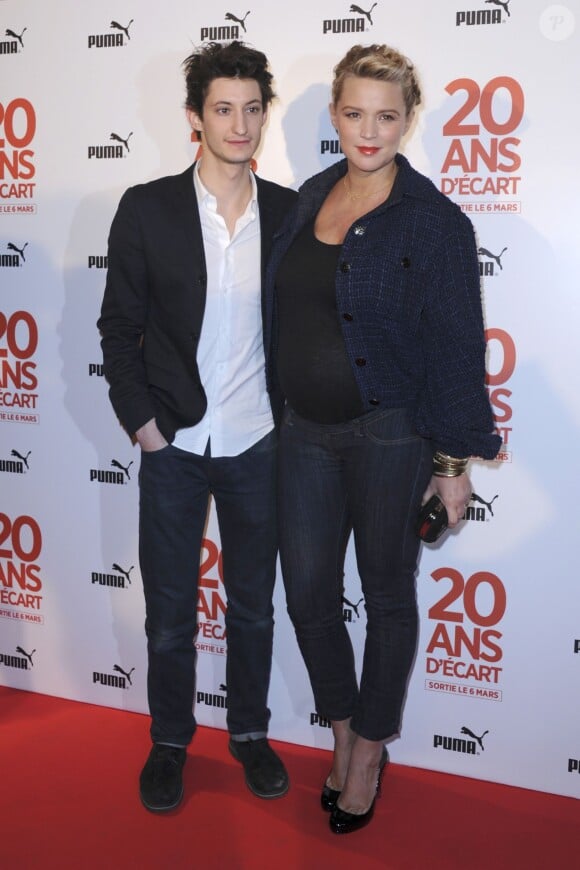 Les plus beaux couples du cinéma français : Virginie Efira et Pierre Niney dans 20 ans d'écart