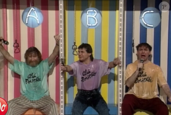 Bernard Minet, Corbier et Jacky se prennent un seau d'eau glacée lors du Club Dorothée sur TF1 dans les années 90
