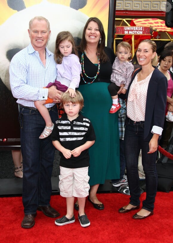 Neal McDonough en famille à la première du film Kung Fu Panda 2, à Los Angeles, le 22 mai 2011.