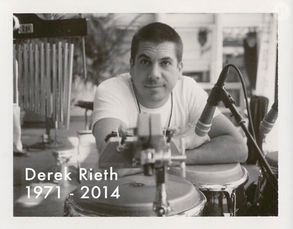 Hommage à Derek Rieth rendu par Pink Martini sur sa page Facebook. Le batteur s'est donné la mort le 20 août 2014 à son domicile de Portland.