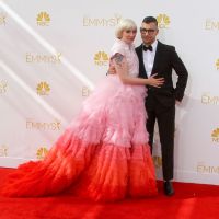 Lena Dunham, amoureuse aux Emmy Awards, révèle ses angoisses de petite fille