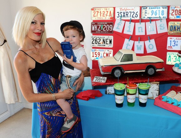 Tori Spelling fête l'anniversaire de son fils Finn à Malibu, le 30 août 2014.