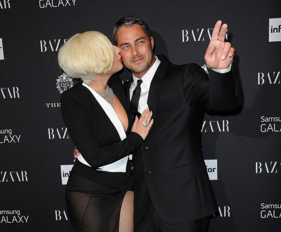 Lady Gaga et son boyfriend Taylor Kinney lors de la soirée "Harper's Bazaar Icons" à New York, le 5 septembre 2014.