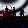  U2 sur sc&egrave;ne &agrave; Cupertino lors de la keynote Apple pour pr&eacute;senter son nouvel album gratuit sur iTunes le 9 septembre 2014.&nbsp; 