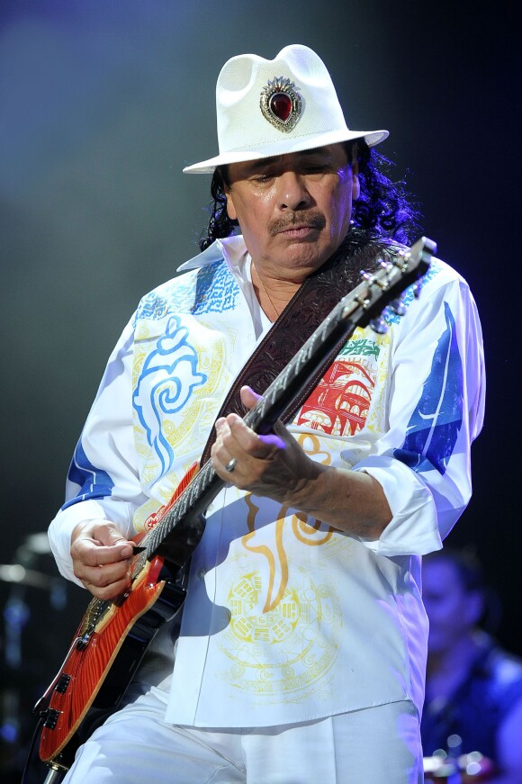 Carlos Santana en concert à Milan. Le 27 juillet 2013.