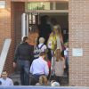 Le roi Felipe VI et la reine Letizia d'Espagne ont accompagné leurs filles Leonor, princesse des Asturies, et Sofia à l'école pour la rentrée des classes à Madrid, le 12 septembre 2014.