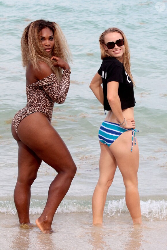 Serena Williams et Caroline Wozniacki lors d'un break estival à Miami, le 1er juin 2014