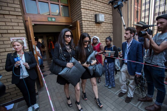 Gina Myers, la meilleure amie de Reeva Steenkamp à la sortie de la North Gauteng High Court de Pretoria le 12 septembre 2014