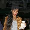 Rihanna, adepte de la frange l'accessoirise avec un bonnet tendance