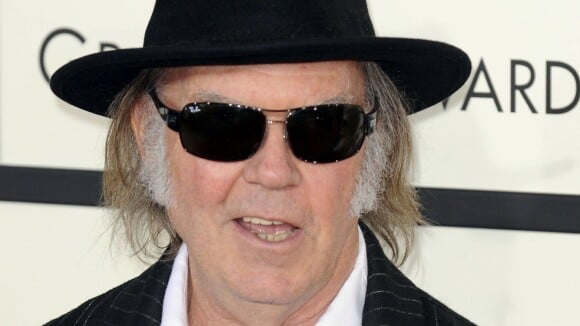 Neil Young : Sa relation avec Daryl Hannah à l'origine de son divorce ?