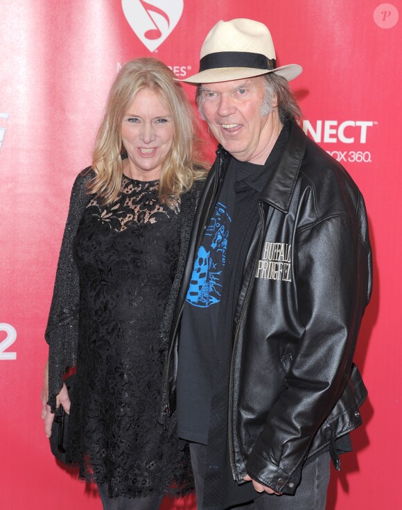 Neil Young et son épouse Pegi lors des MusiCares Person of the Year Dinner au Los Angeles Convention Center du West Hall de Los Angeles, le 10 février 2012