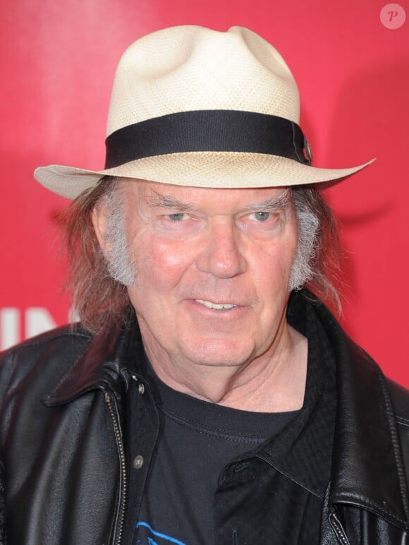 Neil Young  lors des MusiCares Person of the Year Dinner au Los Angeles Convention Center du West Hall de Los Angeles, le 10 février 2012
