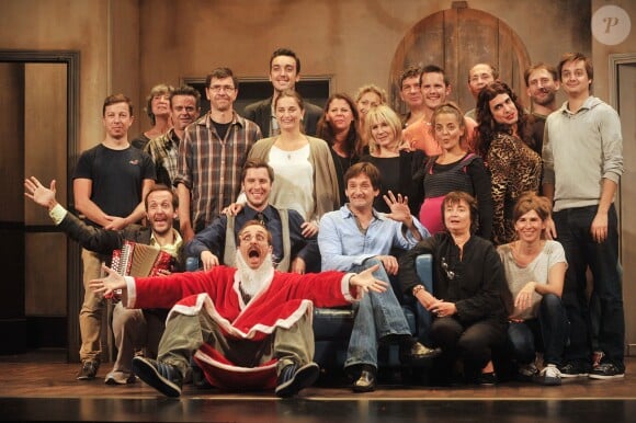 Benoit Moret, Marie Lanchas, Julien Ratel, Loïc Blanco, Nicolas Lumbredas, Emmanuelle Bougerol et Pierre Palmade - Filage de la pièce 'Le Père Noël est une ordure' mise en scène par Pierre Palmade au Théâtre Tristan Bernard à Paris le 11 septembre 2014.