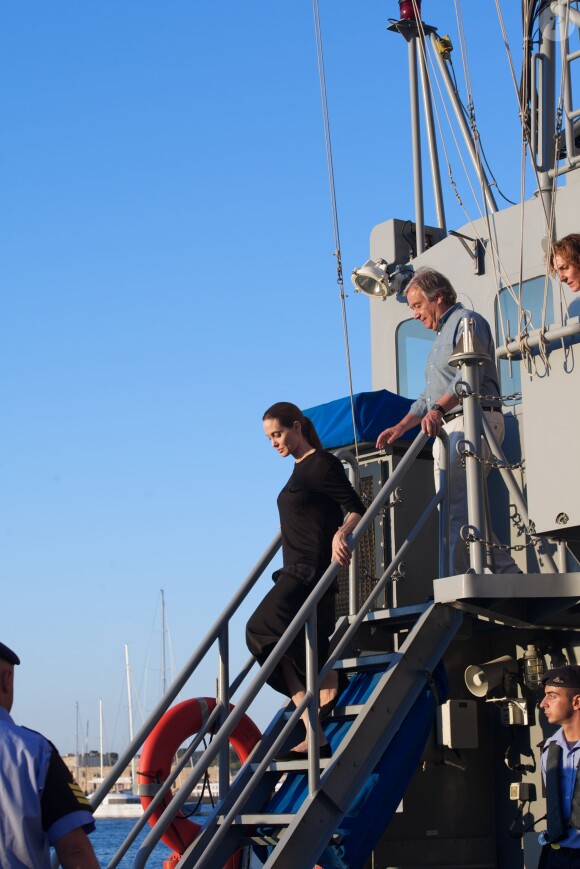 Angelina Jolie à bord d'un navire maltais le 14 septembre 2014