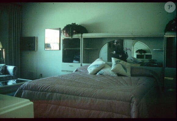 La chambre rose - Photos de la garçonnière secrète d'Elvis Presley à Palm Springs. Elles ont été prises par le journaliste Roger Asquith il y a 50 ans.