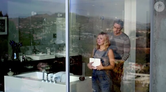 Kristen Bell enceinte et son époux dans une publicité Samsung pour la tablette Samsung Galaxy Tab S. (Capture d'écran)
