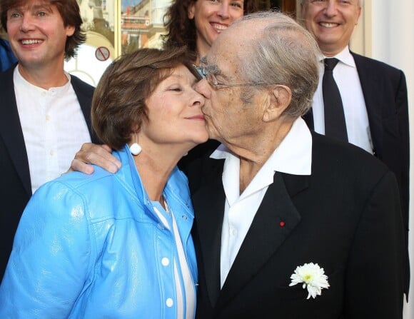 Exclusif - Macha Méril et Michel Legrand heureux de s'être unis civilement à la mairie de Monaco, le 16 septembre 2014.