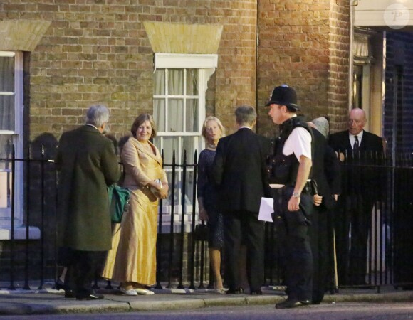 Des allées et venues ont eu lieu aux abords de Clarence House, à Londres, dans la soirée du 17 septembre 2014 pour la soirée des 30 ans du prince Harry.