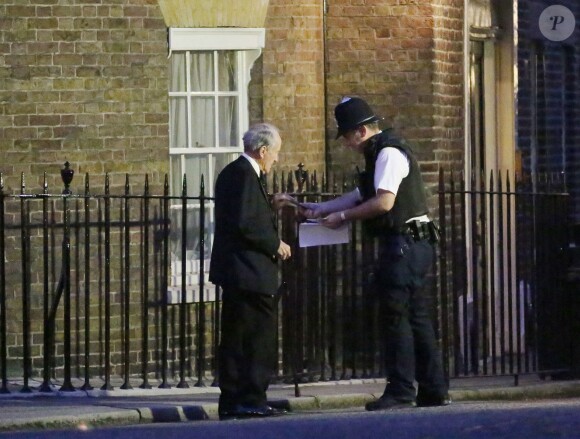 Des allées et venues ont eu lieu aux abords de Clarence House, à Londres, dans la soirée du 17 septembre 2014 pour la soirée des 30 ans du prince Harry.