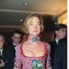 Delphine Boël, fille illégitime supposée du roi Albert II de Belgique, à Paris en décembre 1999 lors de la cérémonie des Best.