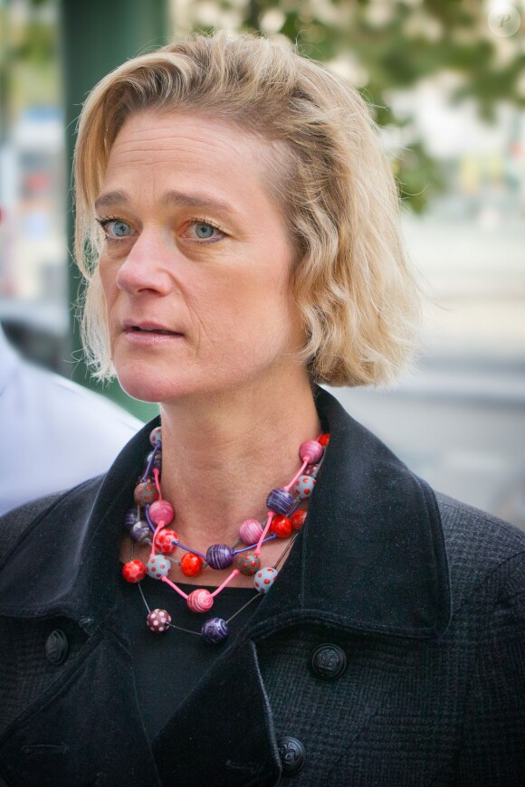 Delphine Boël, fille illégitime supposée du roi Albert II de Belgique, au tribunal de première instance de Bruxelles le 2 octobre 2014 pour assister à l'audience au cours de laquelle le ministère public a rendu son avis concernant sa demande de reconnaissance en paternité visant l'ancien souverain.