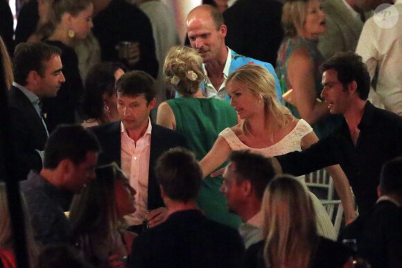 Le chanteur James Blunt et sa femme Sofia Wellesley fêtent une seconde fois leur mariage à Ibiza le 20 septembre 2014