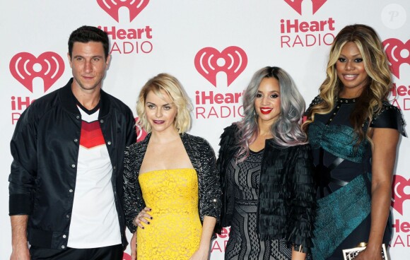 LEs stars de la série "Orange is The New Black", Pablo Schreiber, Taryn Manning, Dascha Polanco et Laverne Cox, à l'iHeartRadio Music Festival qui avait lieu au MGM Grand Garden Arena de Las Vegas le 20 septembre 2014.