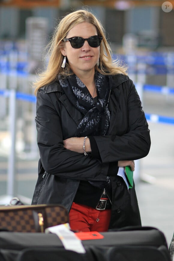Diana Krall à l'aéroport international de Vancouver le 24 mai 2012