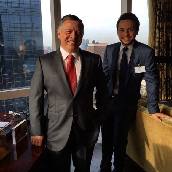 Rania de Jordanie a pris en photo son mari le roi Abdullah II et leur fils le prince héritier Hussein le 24 septembre 2014 à New York lors de l'AG de l'ONU.