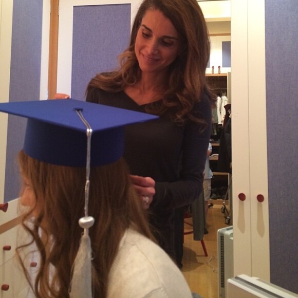 Rania de Jordanie lors de la remise de diplôme de sa fille la princesse Iman, en juin 2014. Instagram.