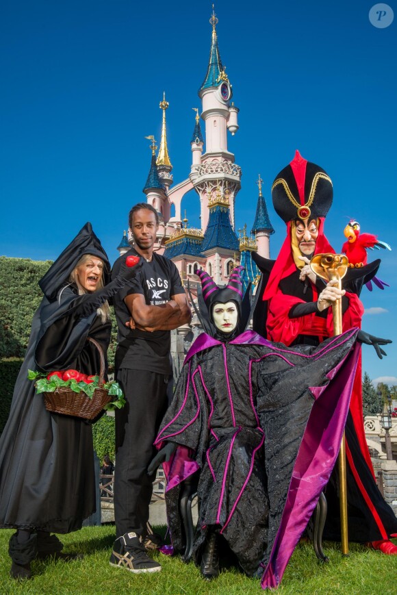 Gaël Monfils assiste à la soirée de lancement des animateurs de Halloween organisée à Disneyland Paris, le samedi 27 septembre 2014.