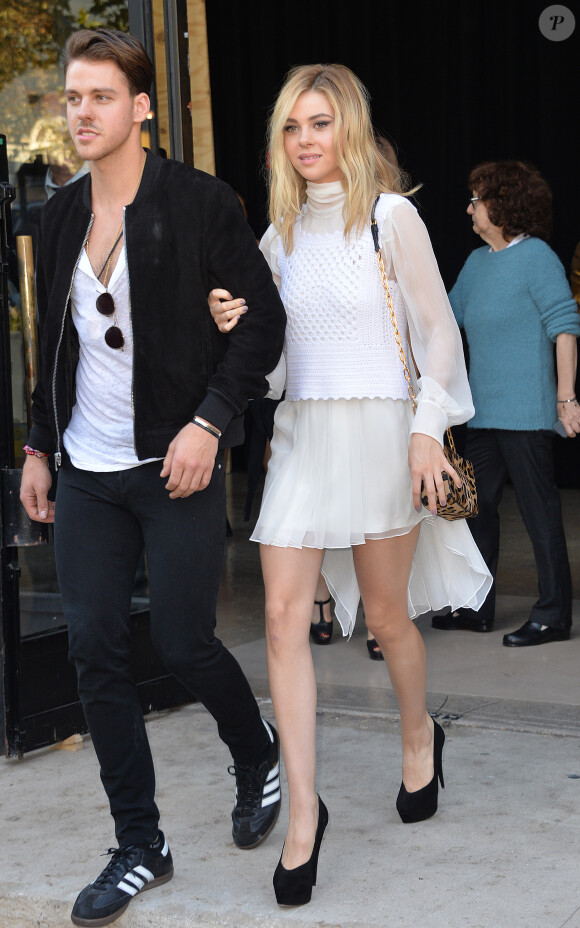 Nicola Peltz - Arrivées au défilé de mode "Miu Miu", collection prêt-à-porter printemps-été 2015, à Paris. Le 1er octobre 2014 