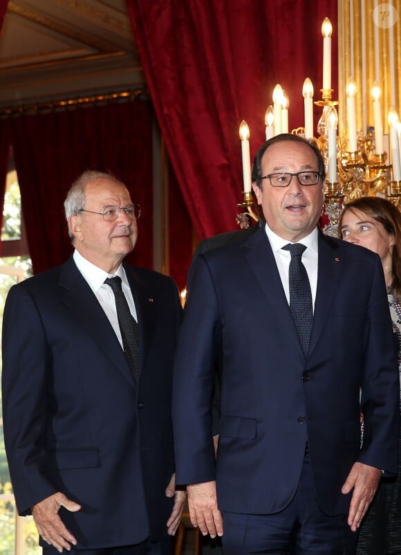 Marc Ladeit de Lacharrière et François Hollande - Remise du Prix de l'Audace Créatrice à Raphaël Gorgé, Président directeur général du groupe Gorgé, à l'Elysée, le 30 septembre 2014.