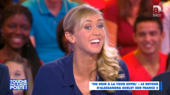 Enora Malagré dans Touche pas à mon poste, le jeudi 2 octobre 2014.