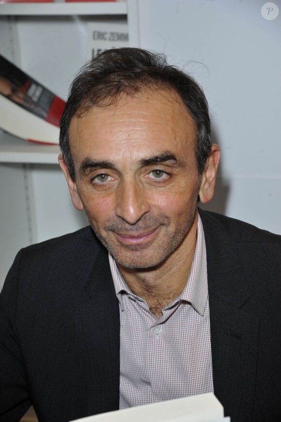Eric Zemmour - 33e édition du Salon du livre à la porte de Versailles à Paris le 24 mars 2013.