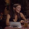 Image de l'émission Dinner for Five en 2003, durant laquelle Jennifer Garner ne résiste pas au charme de Ben Affleck : ils sont chacun en couple (lui avec Jennifer Lopez et elle avec Scott Foley), mais leur amour va éclater