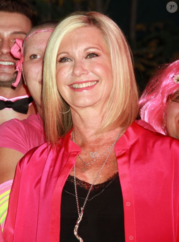 Olivia Newton-John lors d'un événement pour soutenir la lutte contre le cancer du sein à Las Vegas, le 6 octobre 2014.