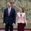 Le roi Felipe VI et la reine Letizia d'Espagne reçoivent les membres de l'Institut Cervantes au palais du Pardo à Madrid le 9 octobre 2014